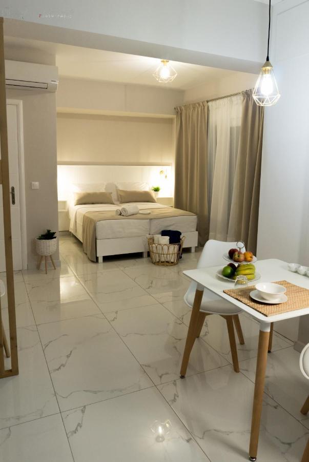 Sunset Brand New Luxury Apt With Pool & Sea View Karpathos Esterno foto