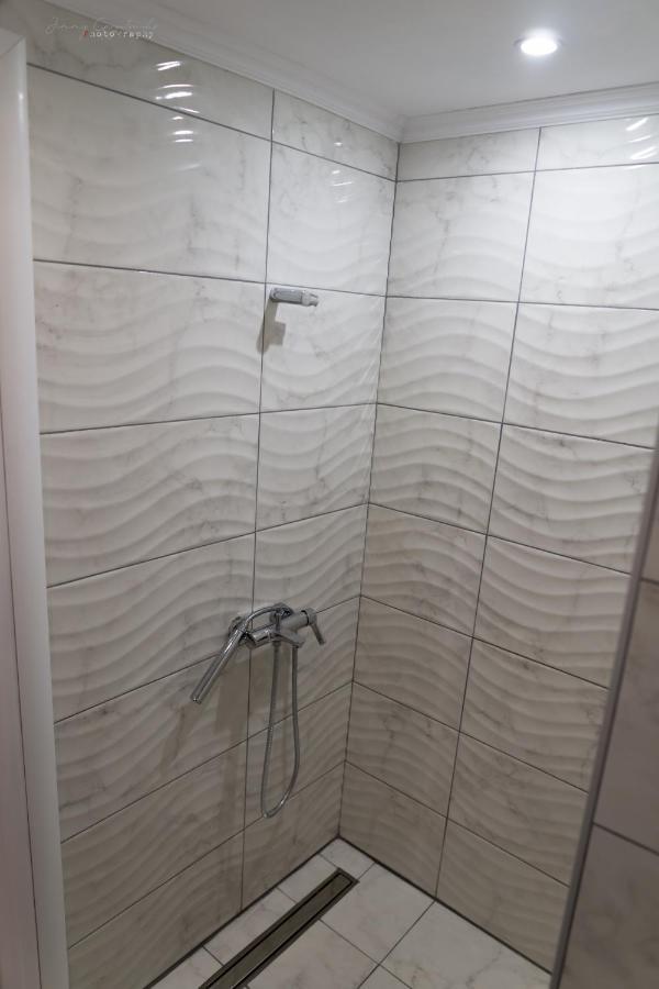 Sunset Brand New Luxury Apt With Pool & Sea View Karpathos Esterno foto