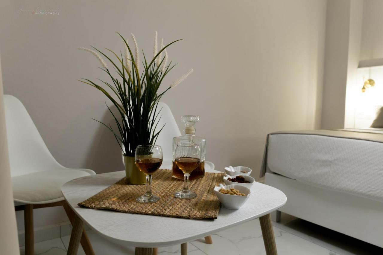 Sunset Brand New Luxury Apt With Pool & Sea View Karpathos Esterno foto